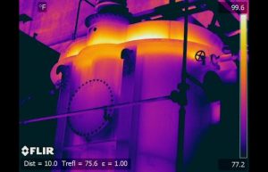 IR 0092 0 0 300x193 - Infrared image shows Nitrogen blanket visible above oil level a on this power plant output transformer - Infrared Imaging Services LLC