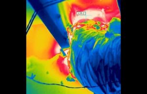 duct 0 300x193 - Portable air conditioner exhaust duct not sealed properly and is blowing hot exhaust air (126F) back into the conditioned space - Infrared Imaging Services LLC